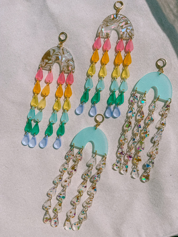 Rainbow Flaked Chandeliearrings